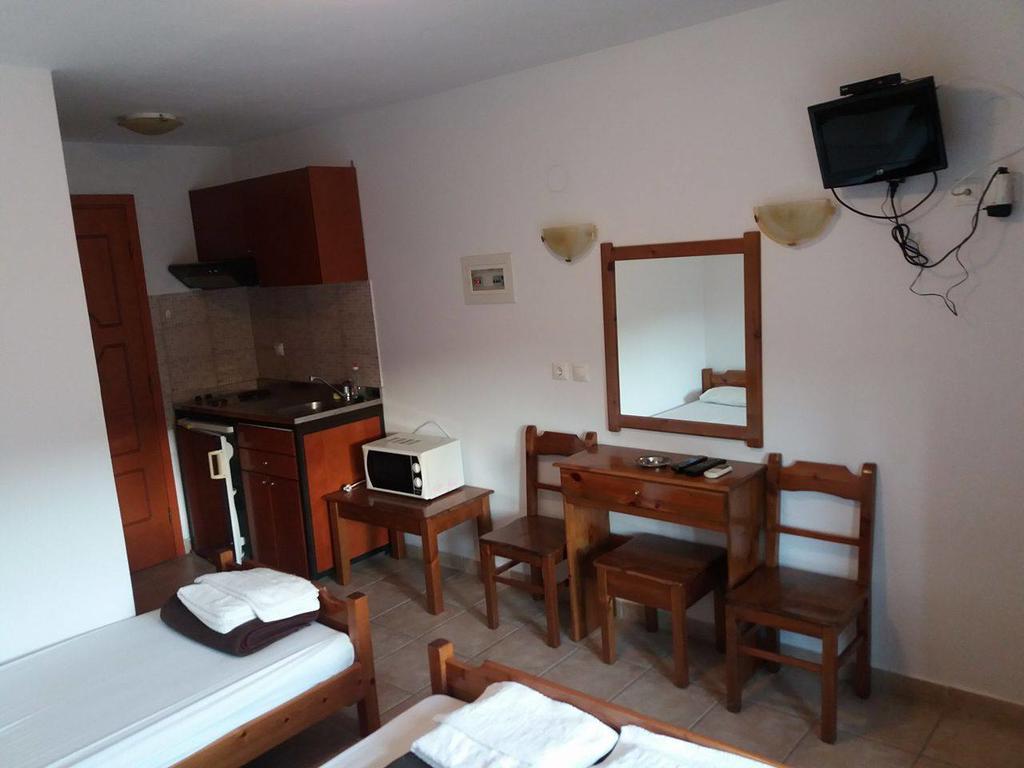 Hotel Kosmas Sarti Exterior foto